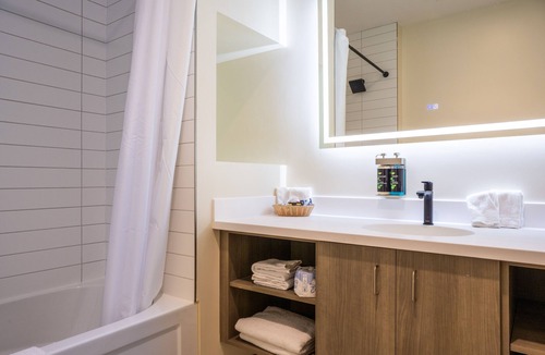 Flesherton Hotel | Leelas Villa Inn Flesherton