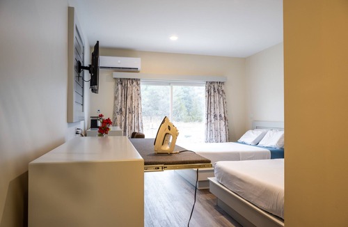 Flesherton Hotel | Leelas Villa Inn Flesherton