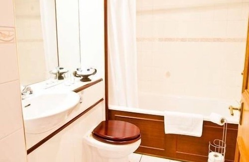 Ogden House | Leeming Wells