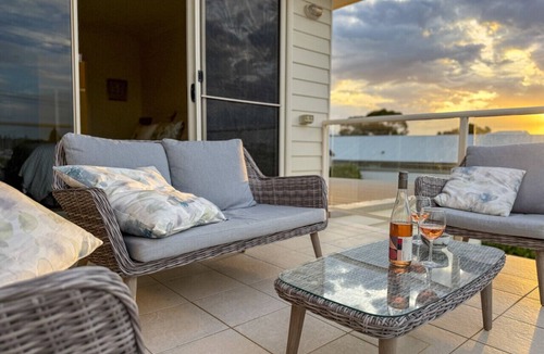 Goolwa South House | Leeside - Riverfront Relaxation