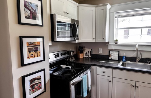 Lynchburg House | Leesville Getaway - 6 Minutes from LU - 3 King Beds