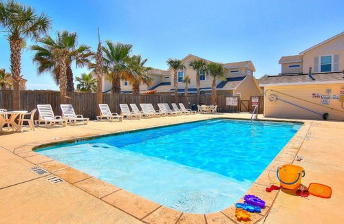 Corpus Christi House | Leeward Bay 15001