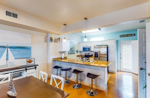 Corpus Christi House | Leeward Bay 15014
