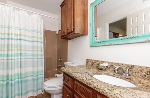 Corpus Christi House | Leeward Cove Cottage CLCB3K