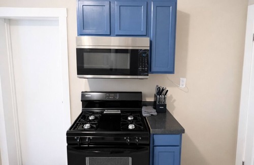 Decatur Apartment | Legacy Ground-Level 1BR