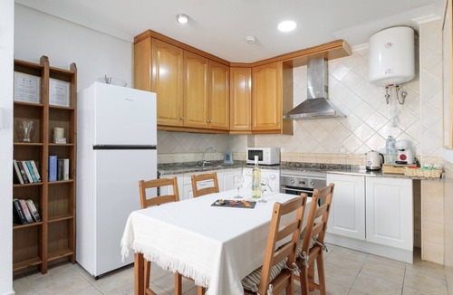 Santa Pola Apartment | Legado Marino: Boutique Apartment with Air Conditioning, 200m from the Sea