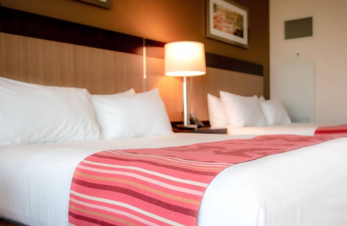 Buena Hotel | Legends Casino Hotel