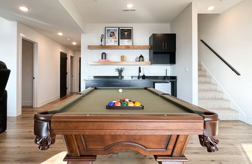 Hollister House | Legends Pointe | Hot tub, Lake view, Theatre, Pool table, Dog-friendly