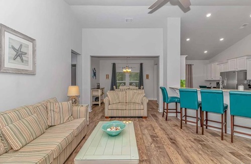 Red Hill House | Legends Resort Home | Golf + Family Stay