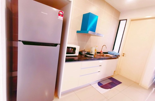 Medini Apartment | Legoland 7min walk @HappyStarLight Suite for families-2B2R Lakeview 1-8pax max
