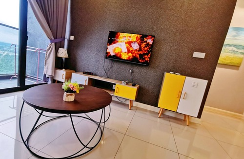 Medini Apartment | Legoland 7min walk @HappyStarLight Suite for families-2B2R Lakeview 1-8pax max