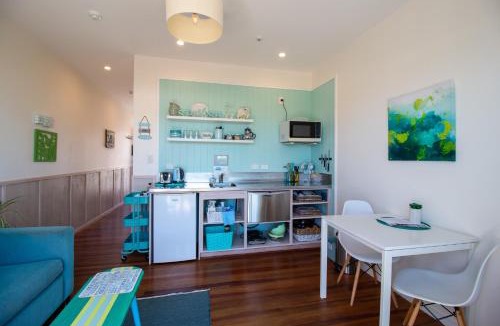 Leigh Hotel | Leigh Central