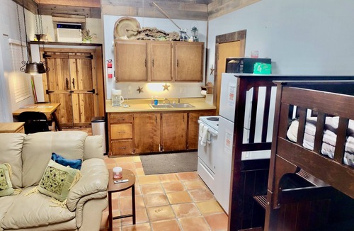 Port O Connor House | LEIKER HOUSE is in POC