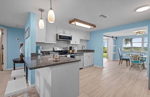 Port Richey Apartment | Leisure Isle 1: Waterfront! 2BR w/Firepit & Grill!