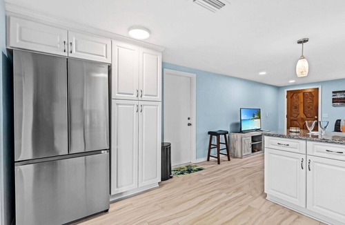 Port Richey Apartment | Leisure Isle 1: Waterfront! 2BR w/Firepit & Grill!