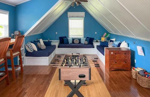 East Olympia House | Leisure Lakehouse