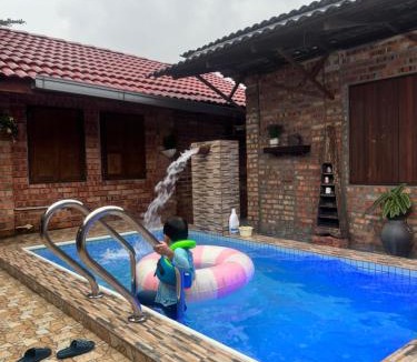 Port Dickson House | Lelangit Inn