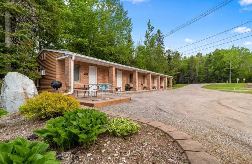 Cheboygan House | Lem's Paradise #1 Lakefront w Mackinac Views