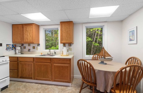 Cheboygan House | Lem's Paradise #2 | Cozy Lakefront Cabin w/Mackinac Views & 300+ ft Shoreline
