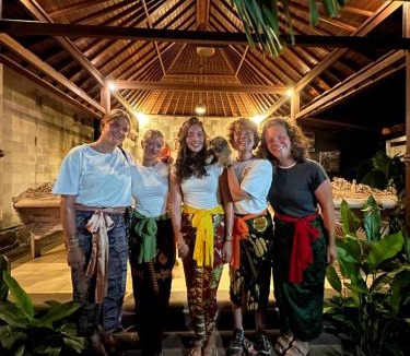 Mushroom Bay Hostel | Lembongan Hostel