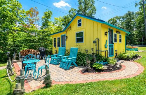Madison-on-the-Lake House | LemonDrop Lake-Front Cottage