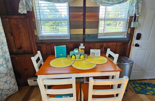 Madison-on-the-Lake House | LemonDrop Lake-Front Cottage
