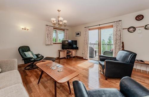 South Bruce Peninsula House | Len Cove - Your Lakeside Retreat in Howdenvale