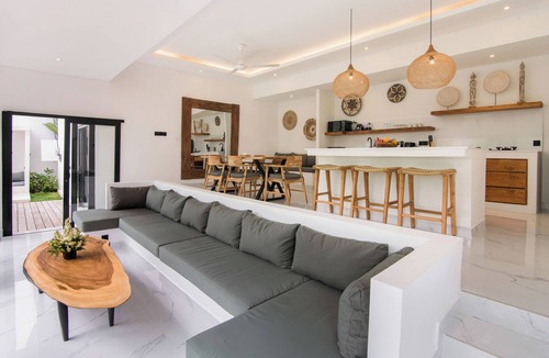 Padonan Villa | Lena Villa by Tasvan
