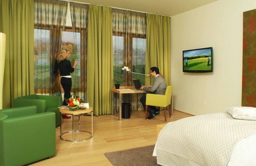 Ford City Hotel | Lenape Heights Golf Resort