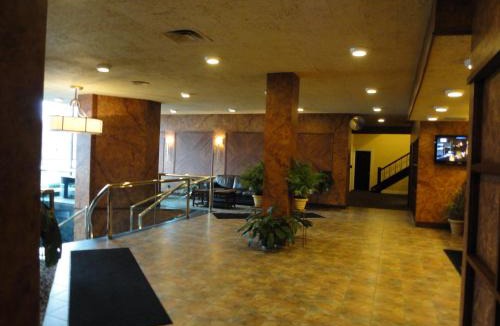 Allentown Hotel | Lenox Hotel and Suites