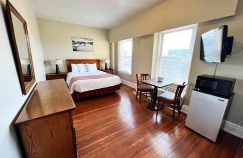 Allentown Hotel | Lenox Hotel and Suites