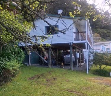 Tapu House | LENS VIEW - Classic Kiwi Bach