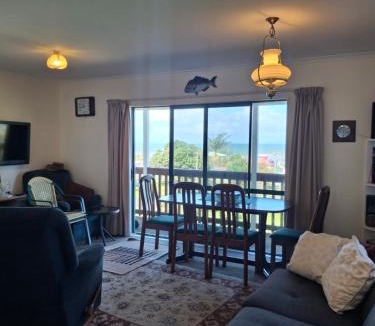 Tapu House | LENS VIEW - Classic Kiwi Bach