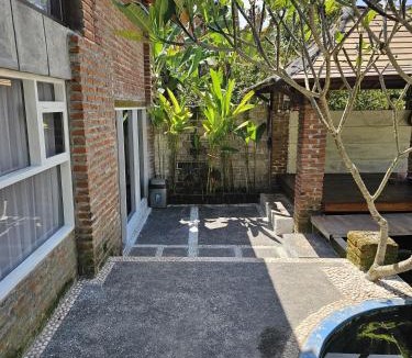 Kotaraja Bed & Breakfast | Lentera Lombok