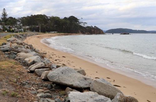 Batehaven Apartment | Leo's Beach Haven