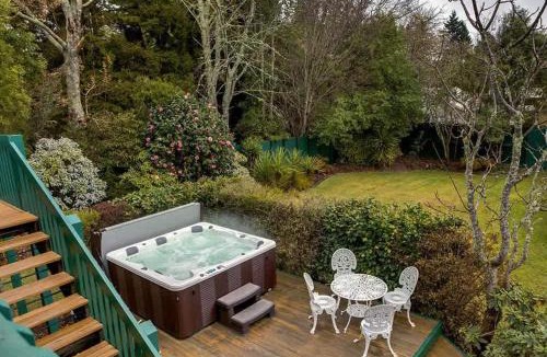 Lynmore House | Leo's Place