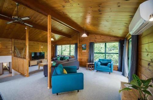 Lynmore House | Leo's Place