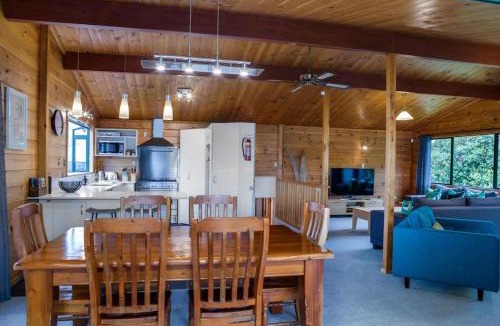 Lynmore House | Leo's Place