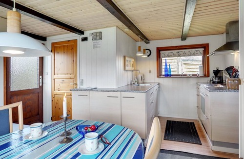 Øsløs House | "Leocadia" - 150m to the fjord by Interhome