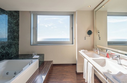 Diagonal Mar i el Front Maritim del Poblenou Hotel | Leonardo Royal Hotel Barcelona Forum