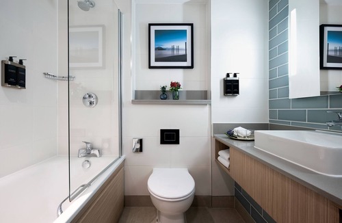 Seafront Hotel | Leonardo Royal Hotel Brighton Waterfront