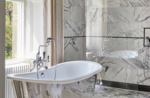 Staplefield Hotel | Leonardslee House