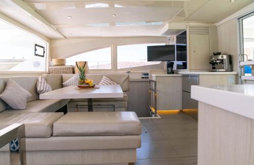 La Paz Boat Rental | Leopard 51'