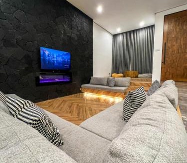 Bandung Villa | LeRoca Villa