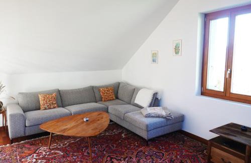 Epesses House | "Les Échalas" La capite, domaine de Calamin
