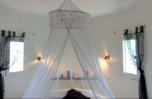 Neufchatel-en-Saosnois Hotel | Les Étangs de Guibert