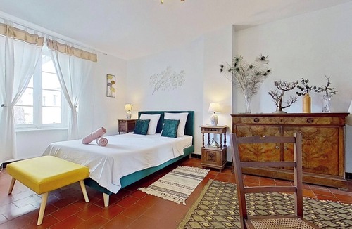 Luc-sur-Orbieu House | LES 2 DRÔLES D'OISEAUX Whole house, 5 bedrooms and 4 bathrooms