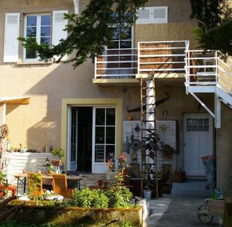 Berig-Vintrange Bed & Breakfast | Les 2 Granges Chambre d'hôtes