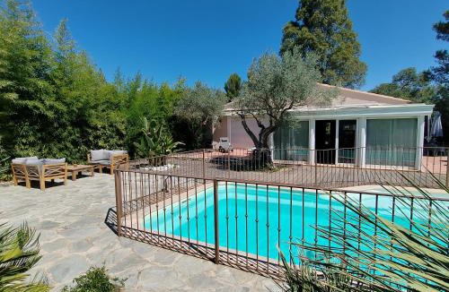 La Crau Villa | Les 2 roses De Verdillon