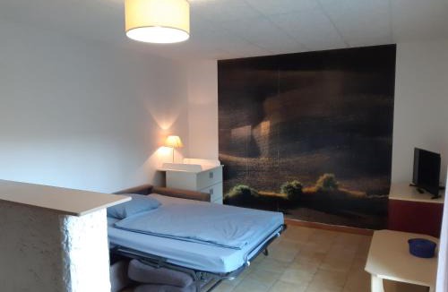 Pont-Saint-Esprit Apartment | LES 3 HIRONDELLES